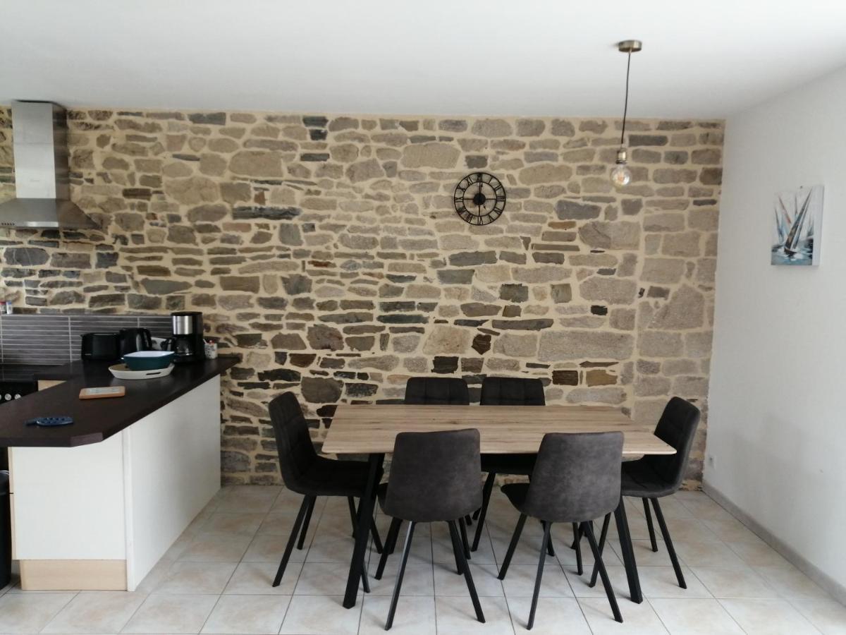 Maison Jullouville Au Calme Kültér fotó