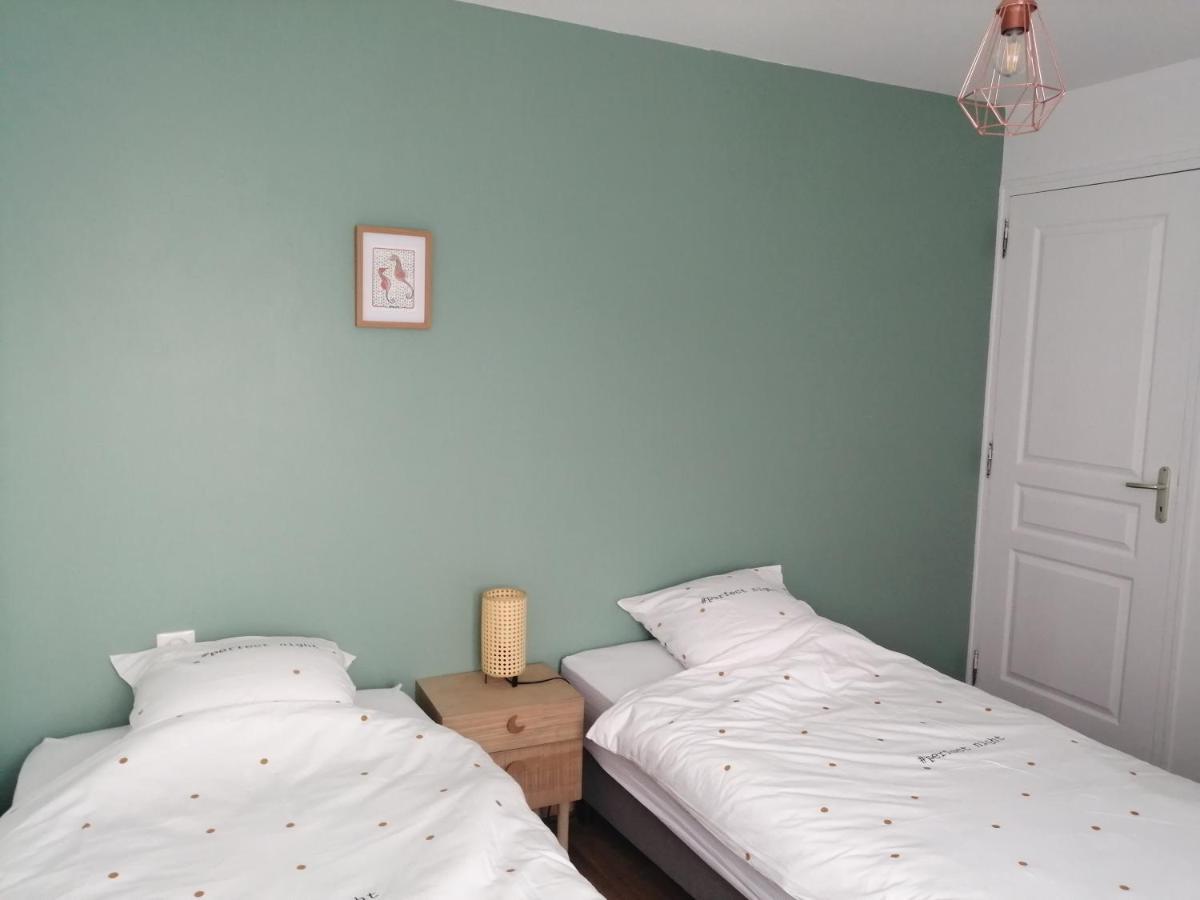 Maison Jullouville Au Calme Kültér fotó